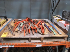 LARGE QUANTITY OF MISC. PIPE WRENCHES. MANY SIZES.. LOADING & HANDLING FEE $15-4012